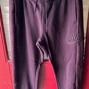 Nike Plum Fleece Joggers with Drawstring